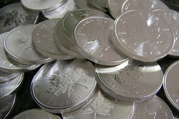 Inwestycja w srebro - monety bulionowe